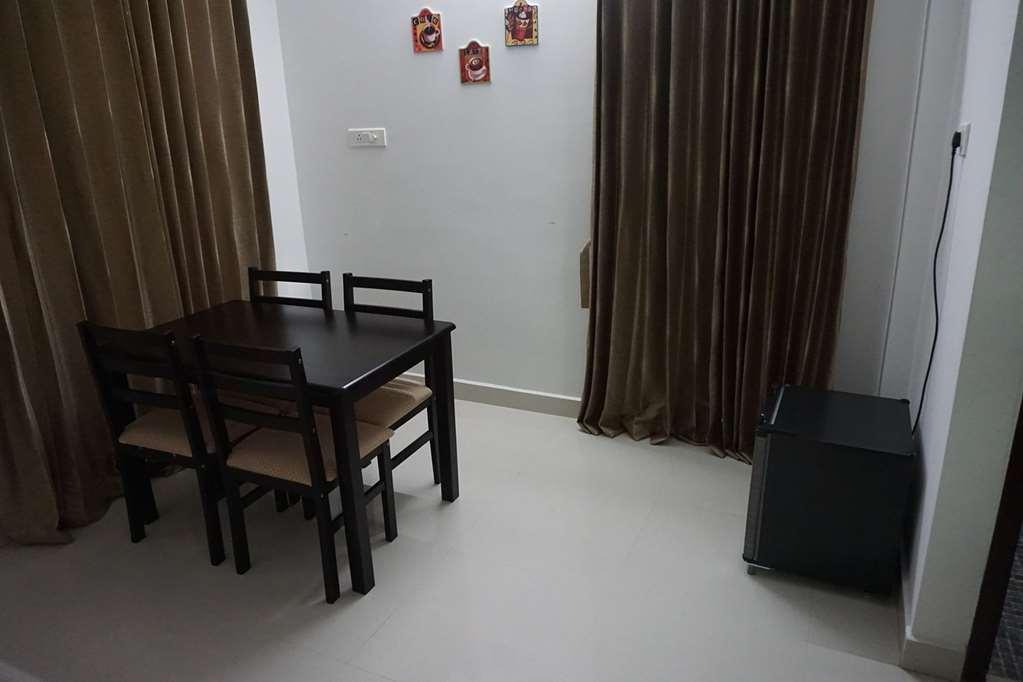 Kelambākkam Sea La Vie Covelong Beach Resort חדר תמונה
